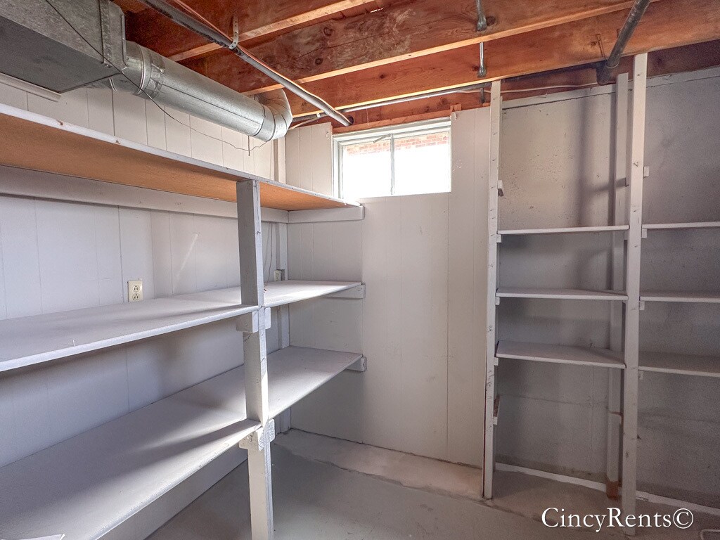 Building Photo - 1647 Rockhurst Ln