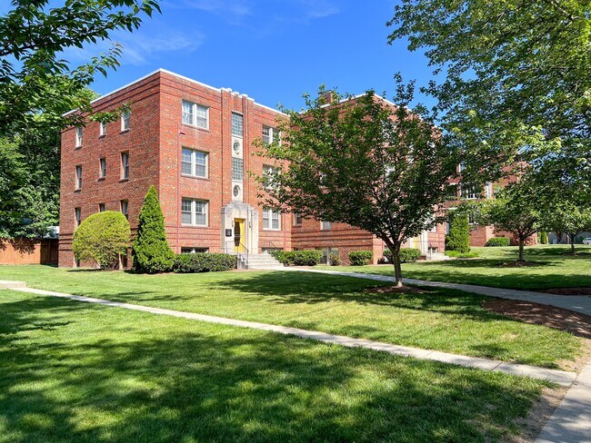 Building Photo - 6718 3rd St NW