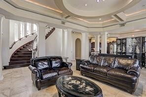 Building Photo - 135 1st St