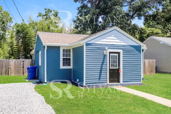 Building Photo - Adorable 3BR Home Available Now!