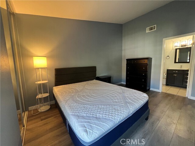 Building Photo - 271 Chaumont Cir