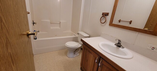 Building Photo - 3 Bedroom 2 Bath Home in Turtle River