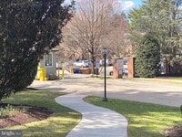 Building Photo - 4000 Gypsy Ln