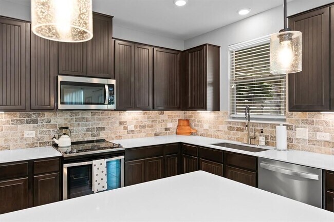 Building Photo - 7813 Peccary Dr