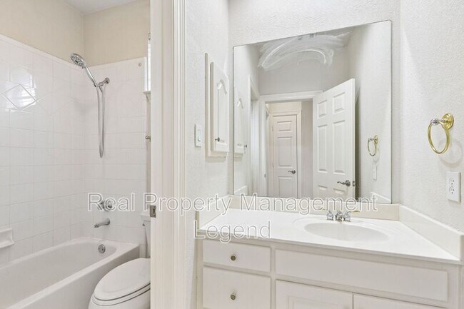 Building Photo - 4097 Oberlin Way