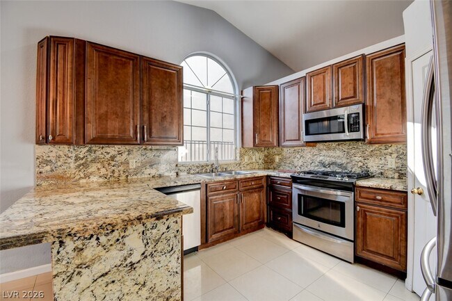 Building Photo - 8316 Vantare Ct