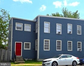 Building Photo - 301 N West St