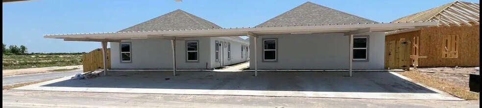 Building Photo - 1025 N Blair Ave