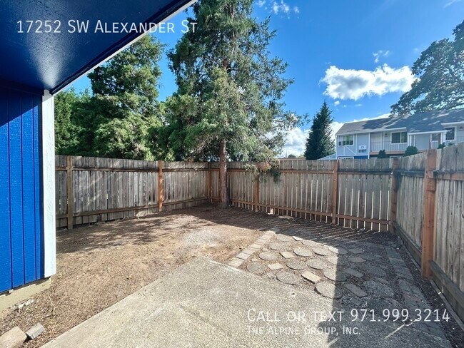 Building Photo - 17252 SW Alexander St