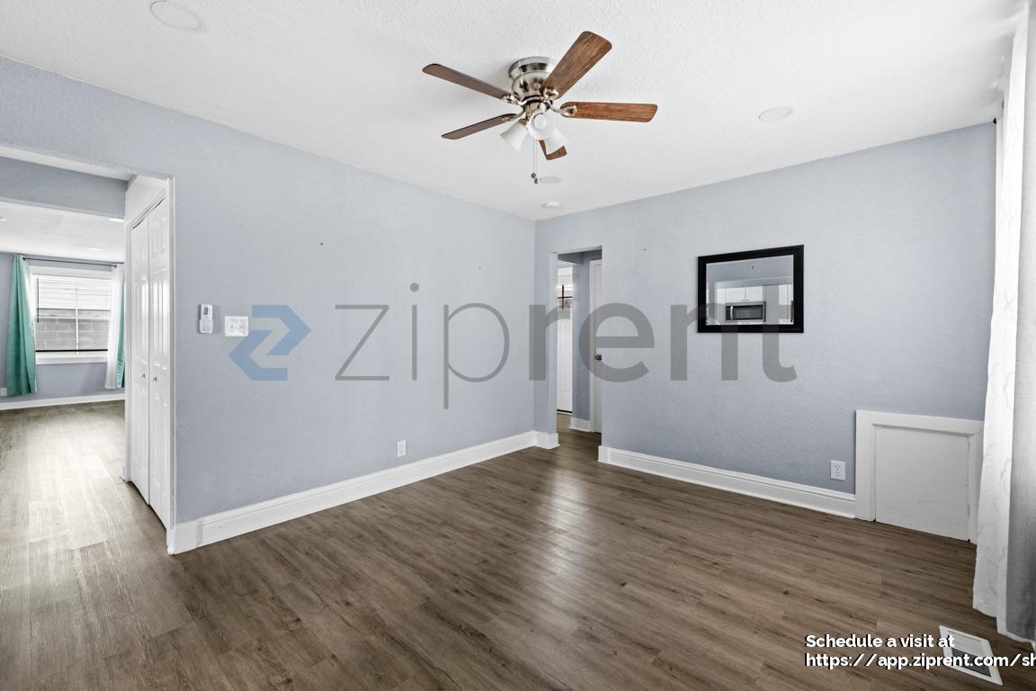 Building Photo - 965 W Ocean View Ave