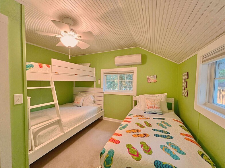 Bed 3 - Sleeps 4 - N7278 Birch Tree Rd