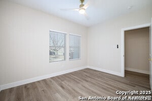 Building Photo - 1644 W Mistletoe Ave