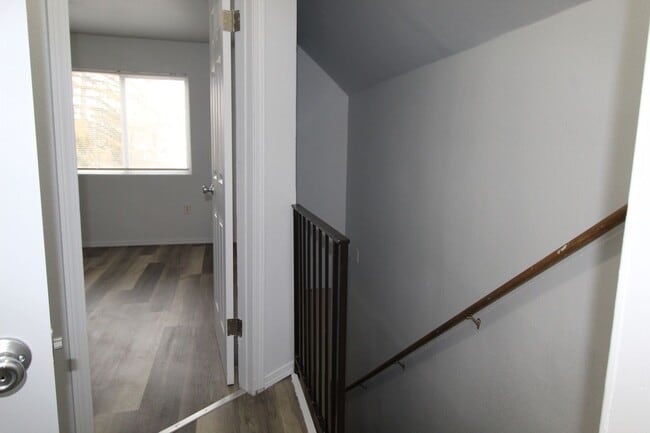 Building Photo - 1717 W Maxwell Ave