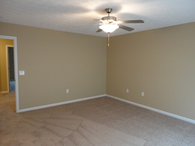 Building Photo - 4423 Pimlico Pl