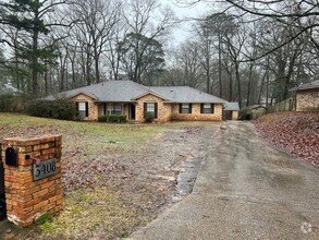 Building Photo - Located In Haughton! DOGWOOD!