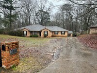 Building Photo - Located In Haughton! DOGWOOD!