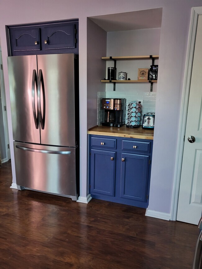 Building Photo - 104 Windsor Ct