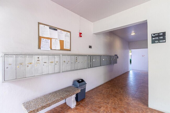 Building Photo - 700 Layne Blvd