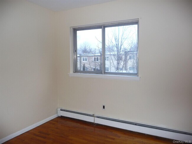 Building Photo - 12 Shelley Ct