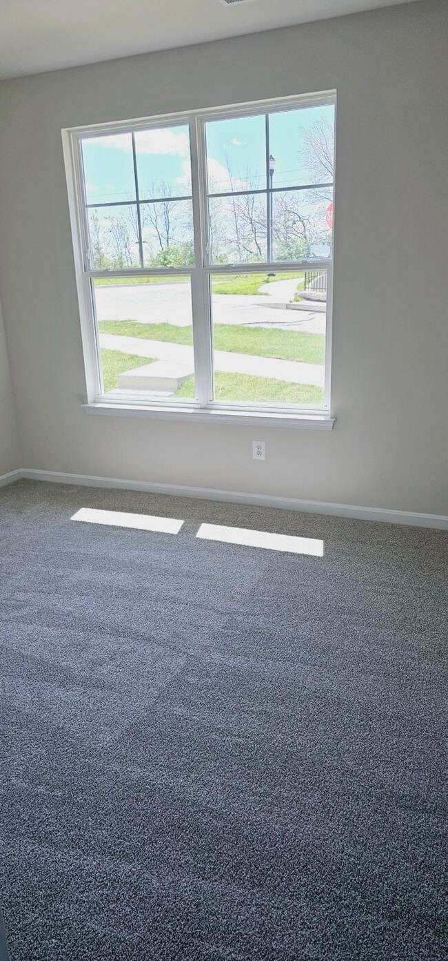 Building Photo - 2550 Hopton Ln