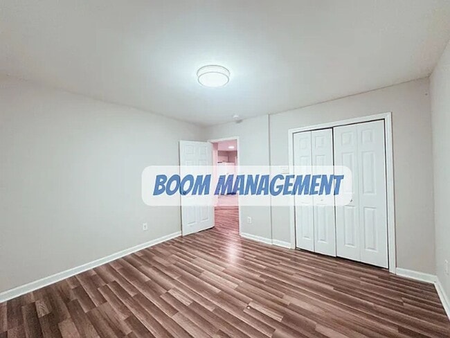 Building Photo - 185 Lawndale Ave