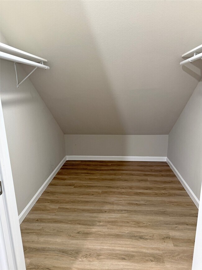 Building Photo - 81 Willow Oak Ln