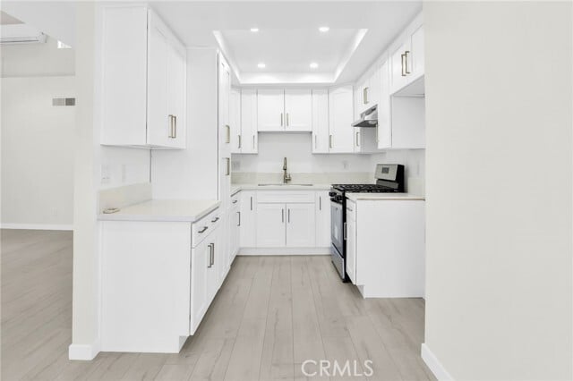 Building Photo - 7750 Laurel Canyon Blvd