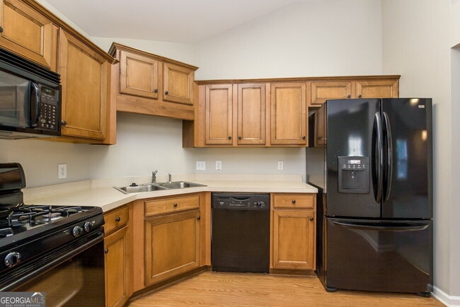 Building Photo - 416 Arrowhead Trail