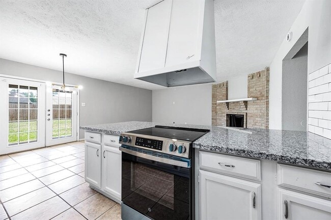 Building Photo - 17611 Poppy Trails Ln