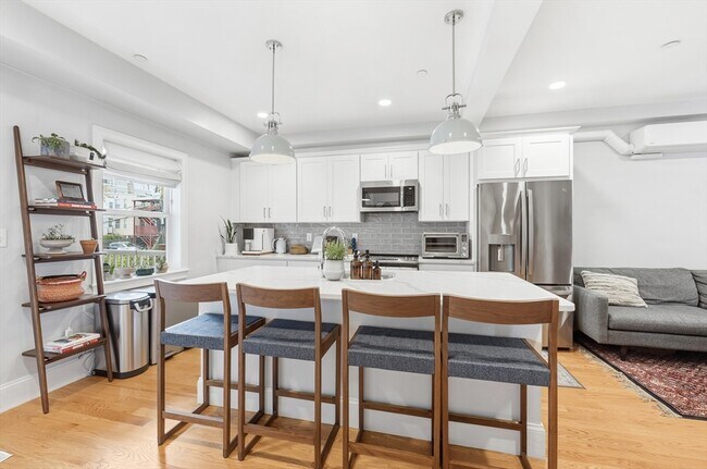 Building Photo - 64 O St