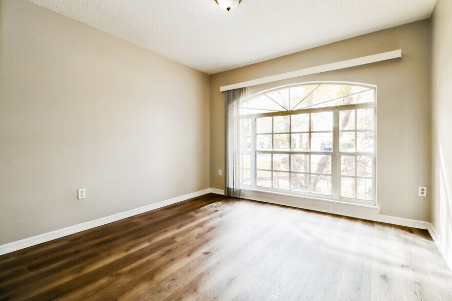 Building Photo - 1208 Sweet Gum Dr