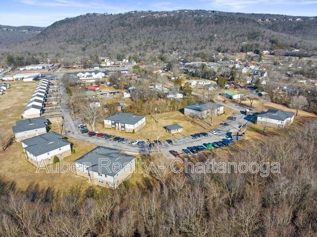 Building Photo - 200 Eveningside Dr