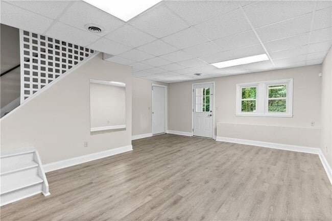 Building Photo - 1428 Brookcliff Dr
