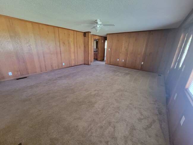 Building Photo - Home in Nashville GA