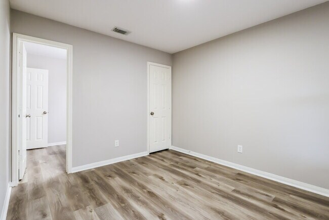 Building Photo - 20806 Fox Trot Ct
