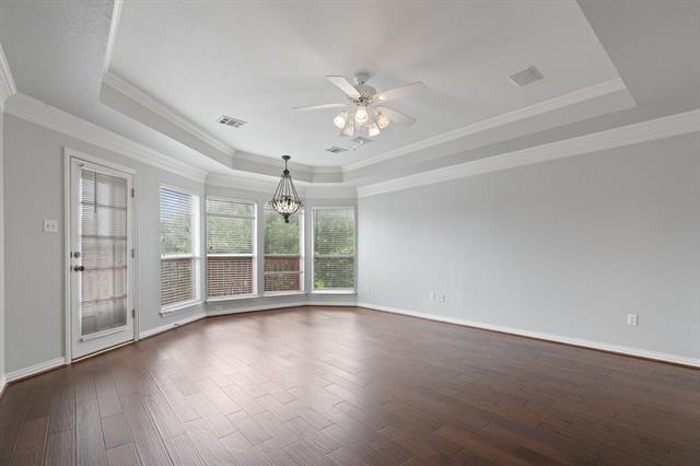 Building Photo - 905 Brazos Dr