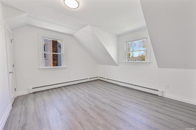 Building Photo - 10 Brompton Pl