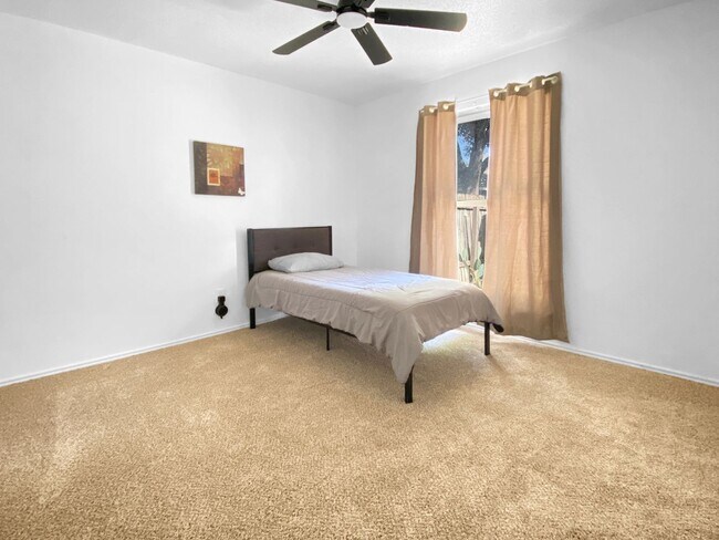 Building Photo - Beautifully Maintained 3 bedoom 2 bath Rental Home that Blends Comfort, Modern Convenience, and T...