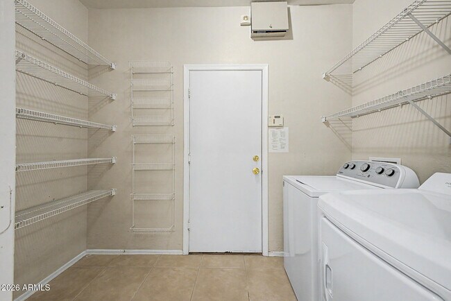 Building Photo - 3782 W Medinah Way