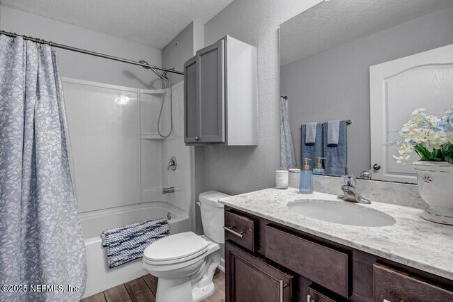 Building Photo - 11533 Red Koi Dr