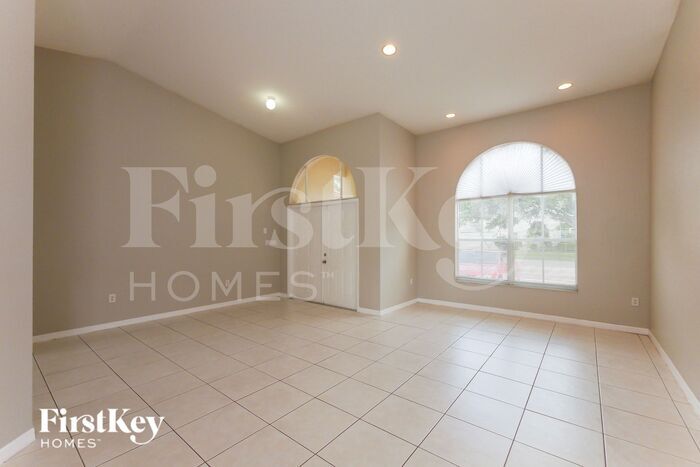 Building Photo - 11524 SW 152nd Ct