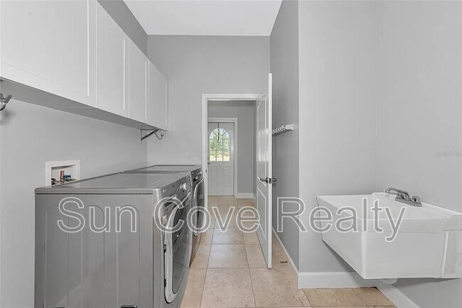 Building Photo - 6407 213th St E