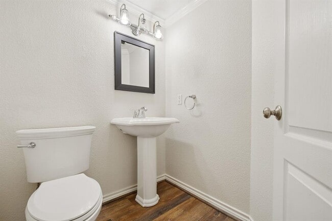 Building Photo - 1106 Redbird Dr