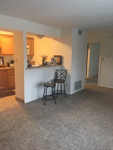 Primary Photo - Arlington Apartments