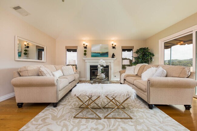 Building Photo - 20900 Bandera St