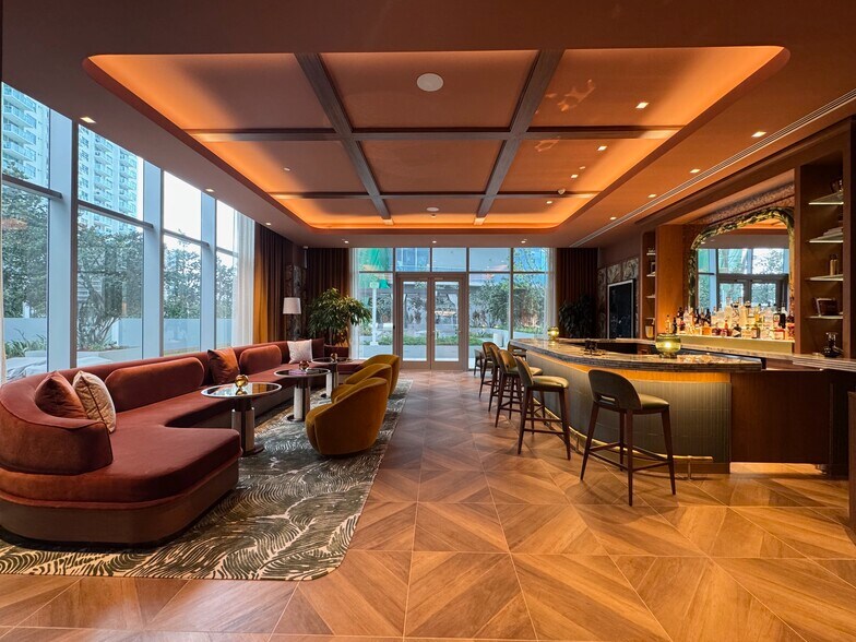 Building Photo - 77 SE 5th St