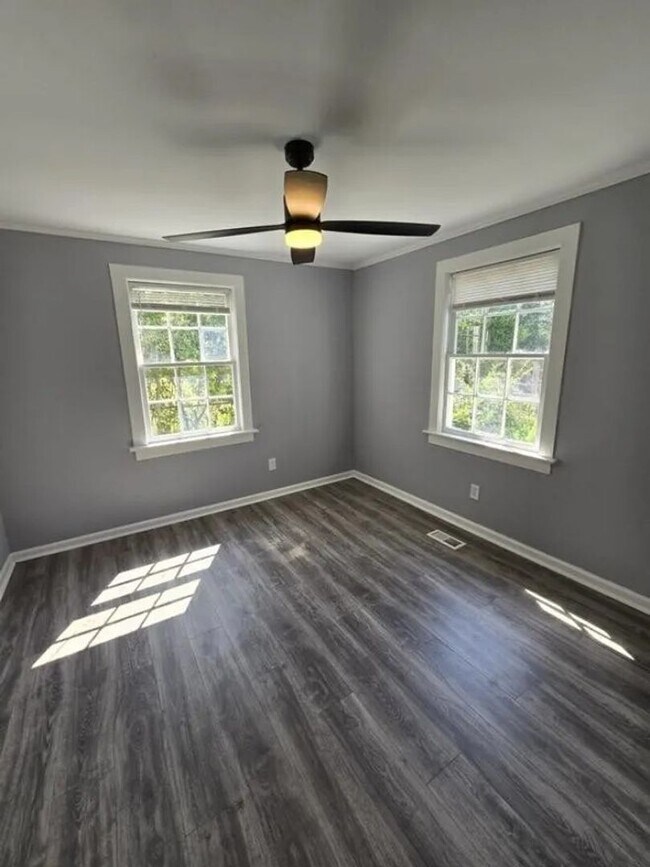 Building Photo - Newly Renovated House in Macon