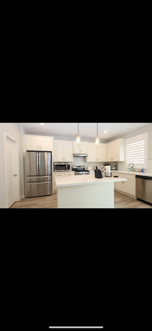 Building Photo - Gorgeous 4 Bedroom and 3 Bathroom Home in Wildhawk North Development $3,100 plus utilities and solar
