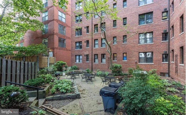Building Photo - 2515 K St NW