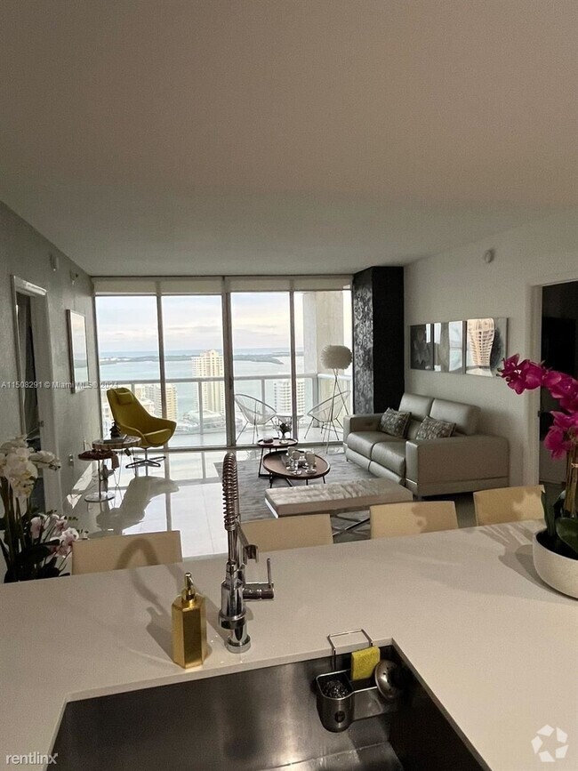 Building Photo - 2 br, 2 bath Condo - 475 Brickell Ave Apt ...